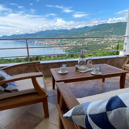 Dives Vista Apartment III Кастав Экстерьер фото