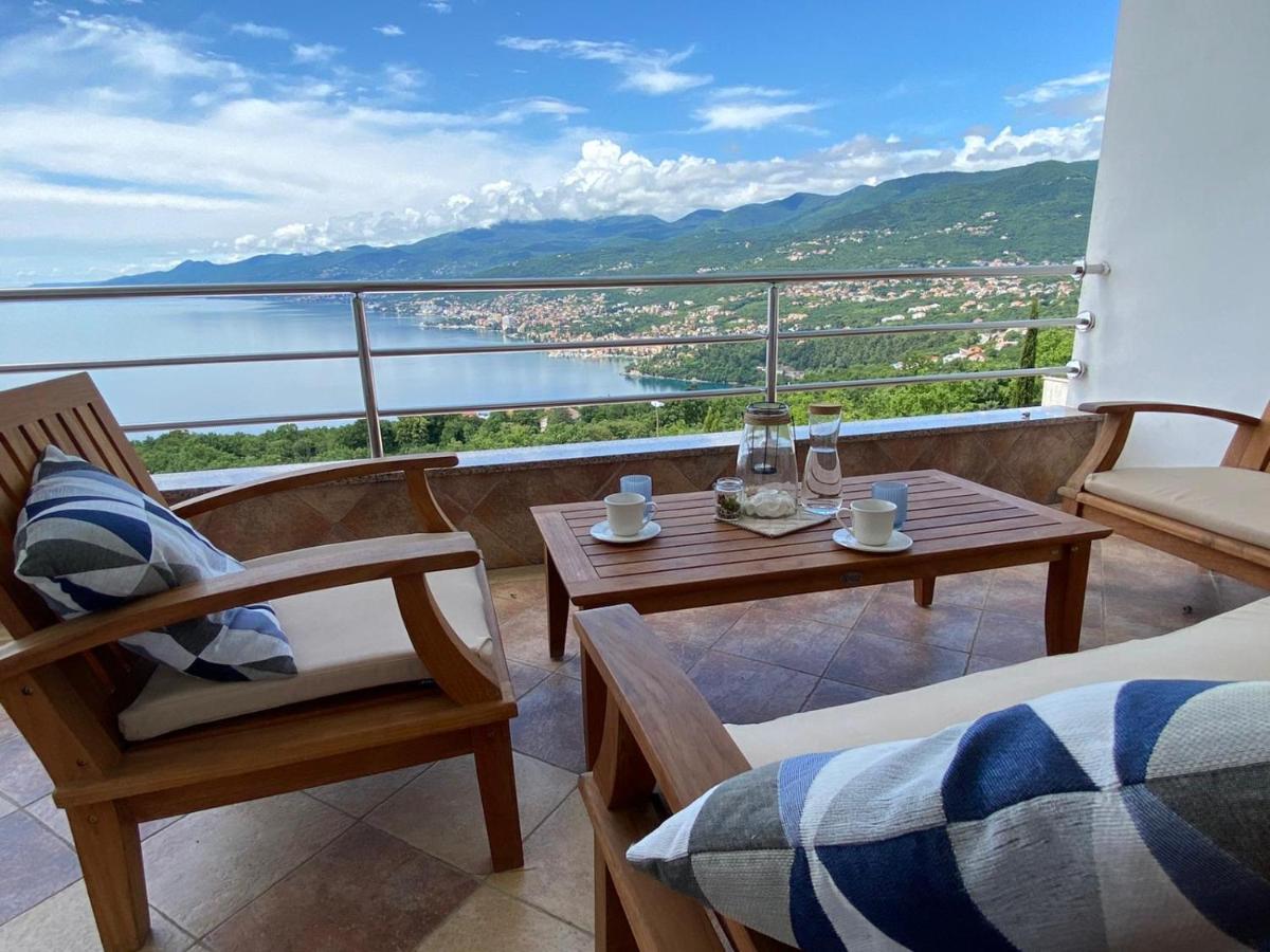 Dives Vista Apartment III Кастав Экстерьер фото